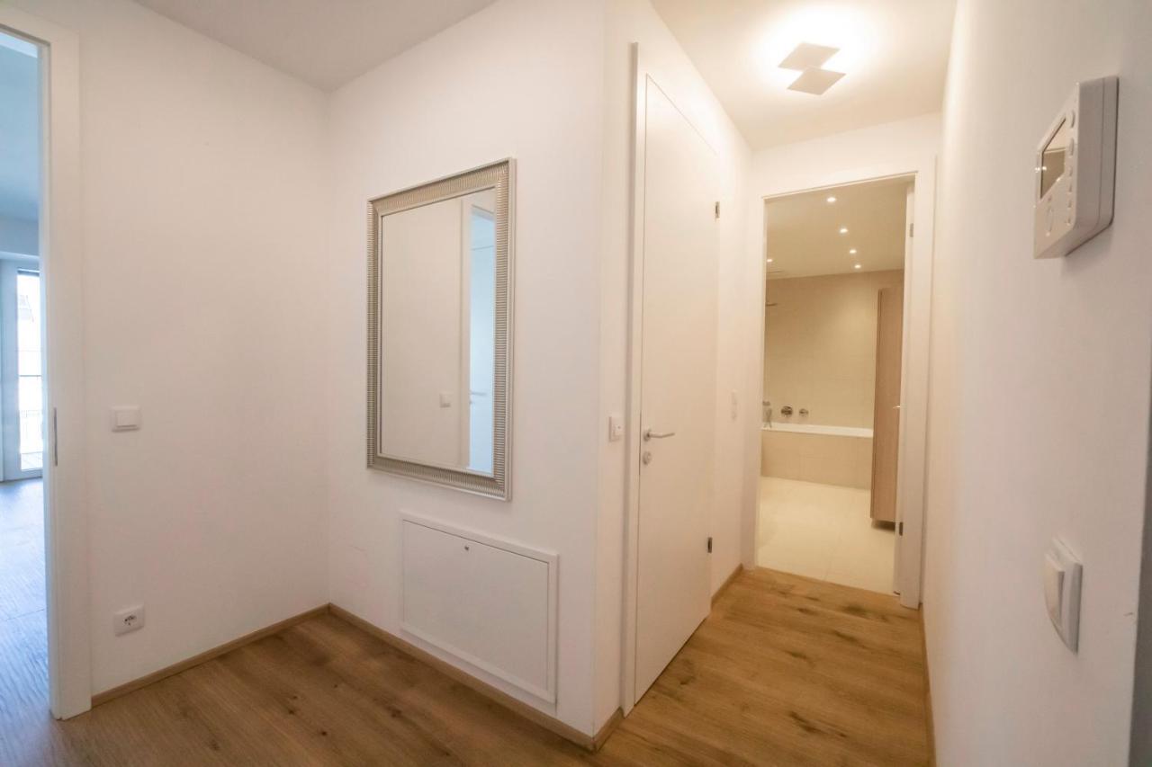 Moderne Trifft Tradition Im Herzen Wiens Exteriör bild